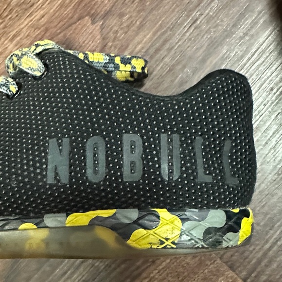 NOBULL Black and Yellow Patterned Shoes Size Women 7.5 Men 6 - Picture 2 of 6